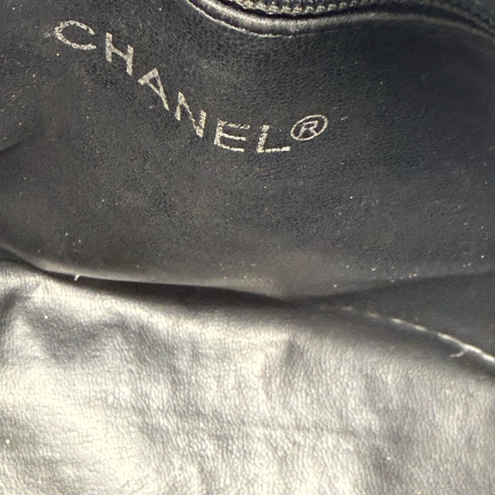 Chanel Dome 24 kt plated Vintage Shoulder Bag - Picture 9 of 15